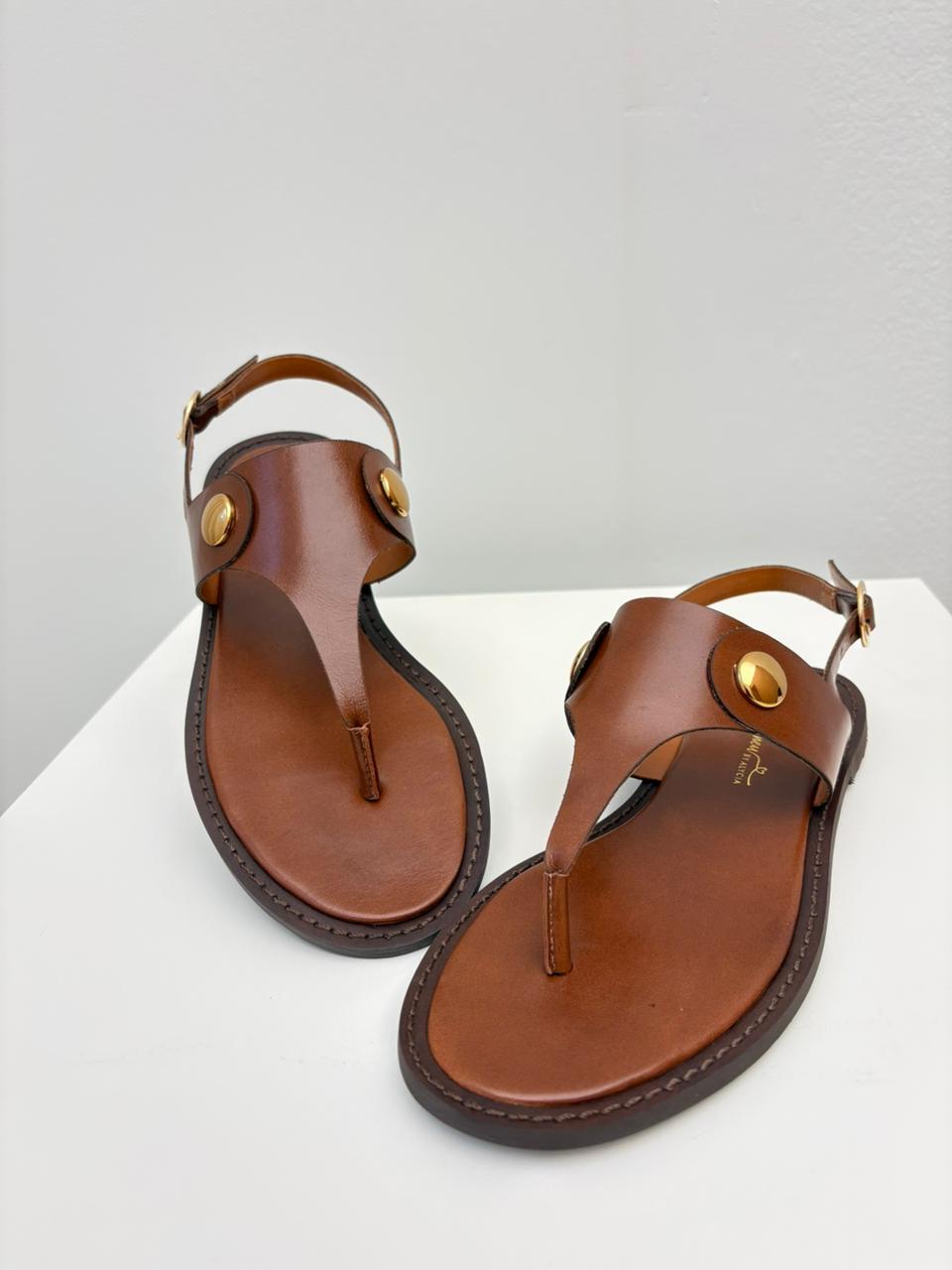 Rasteira Antonia, Caramelo