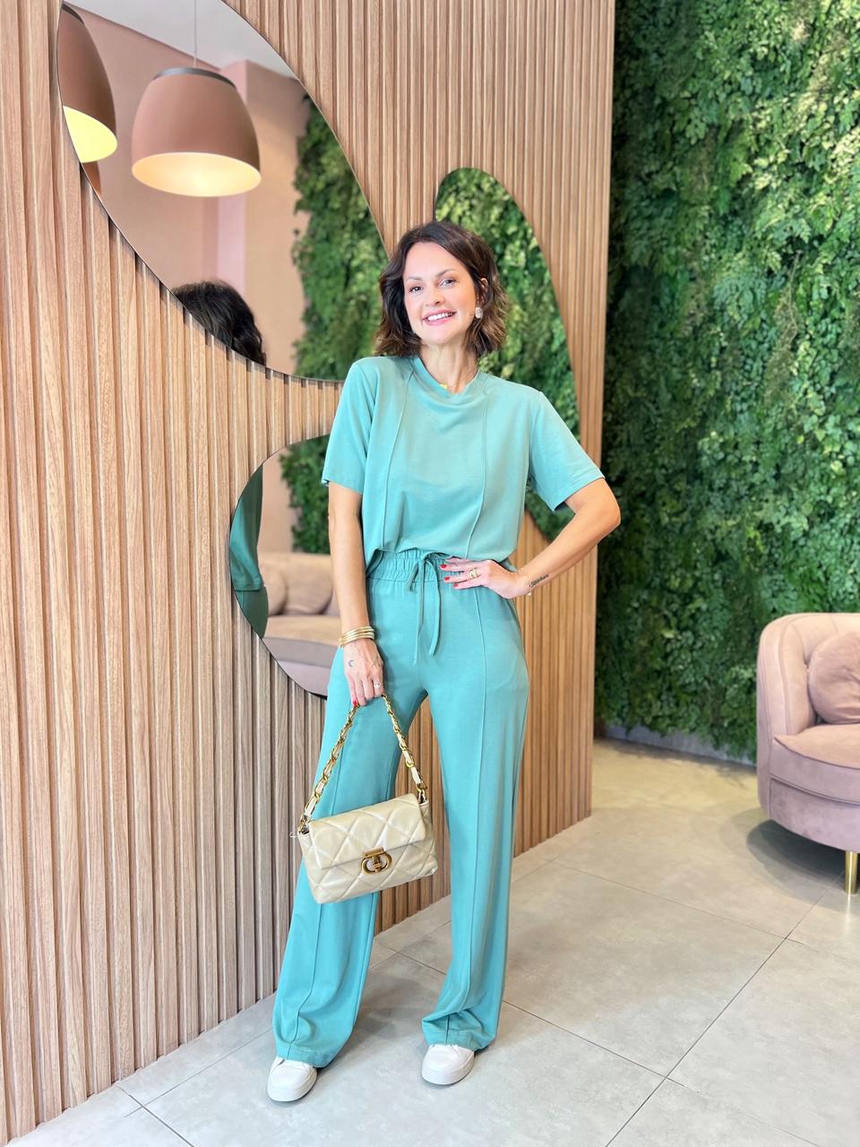 Conjunto em Moletinho com Costura em Relevo, Verde