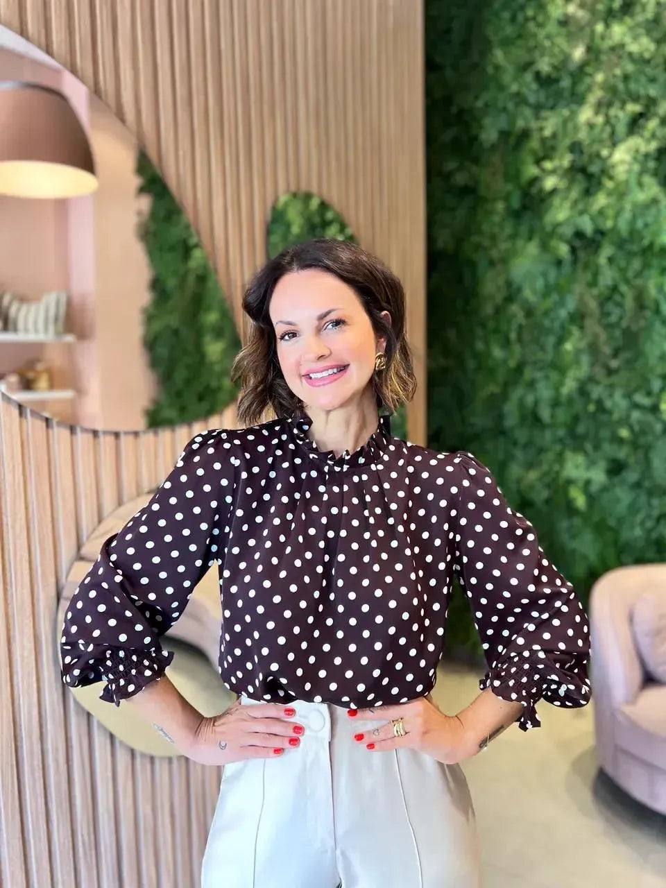 Blusa Poa com Gola em Crepe, Vinho