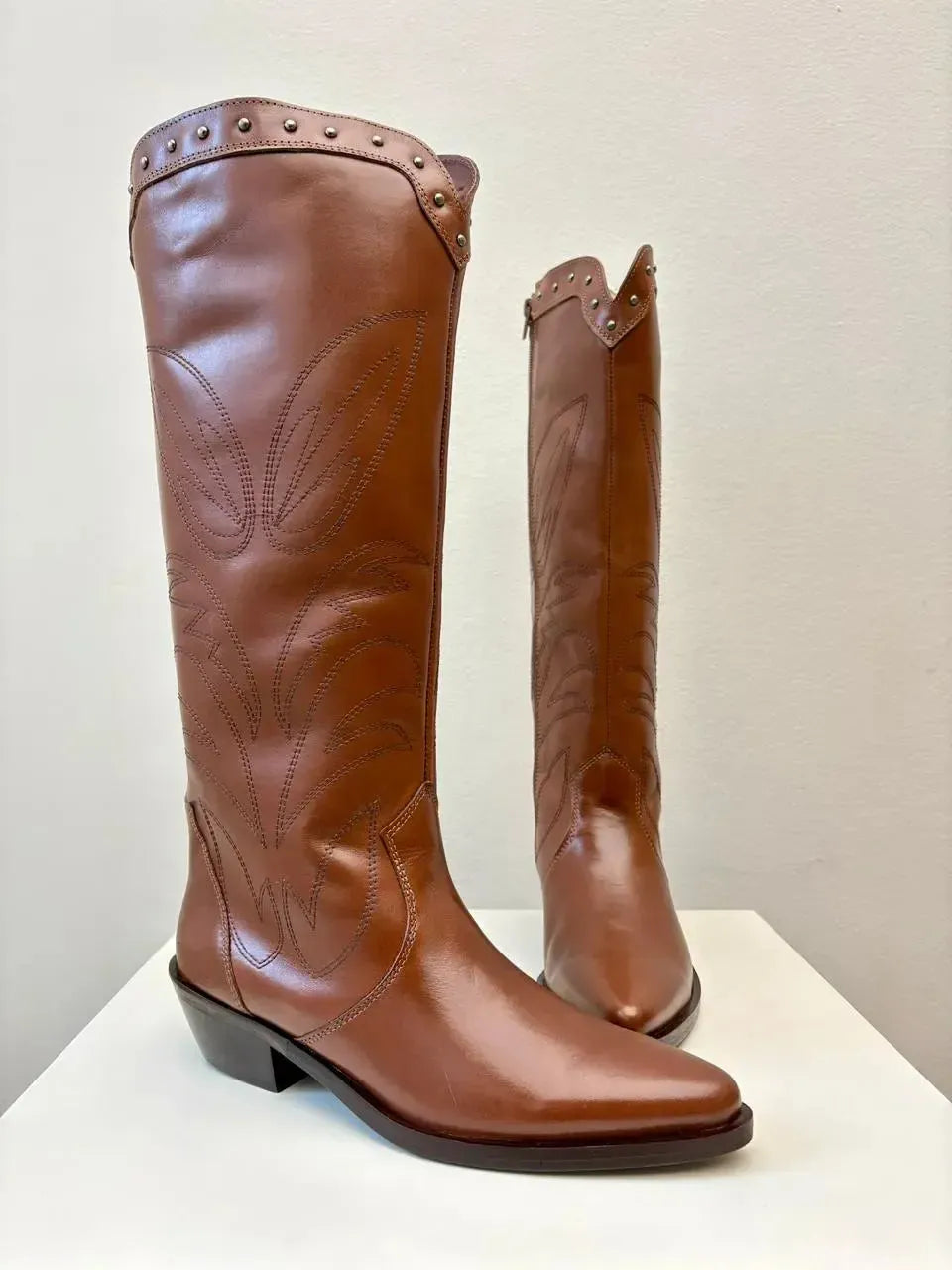Bota Simone, Marrom