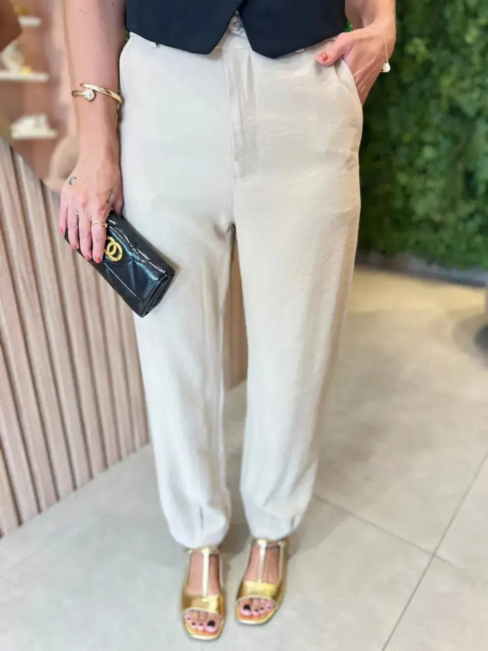 Calça Cenoura, Bege Escuro