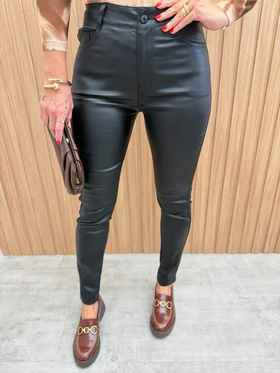 Calça Resinada, Preta