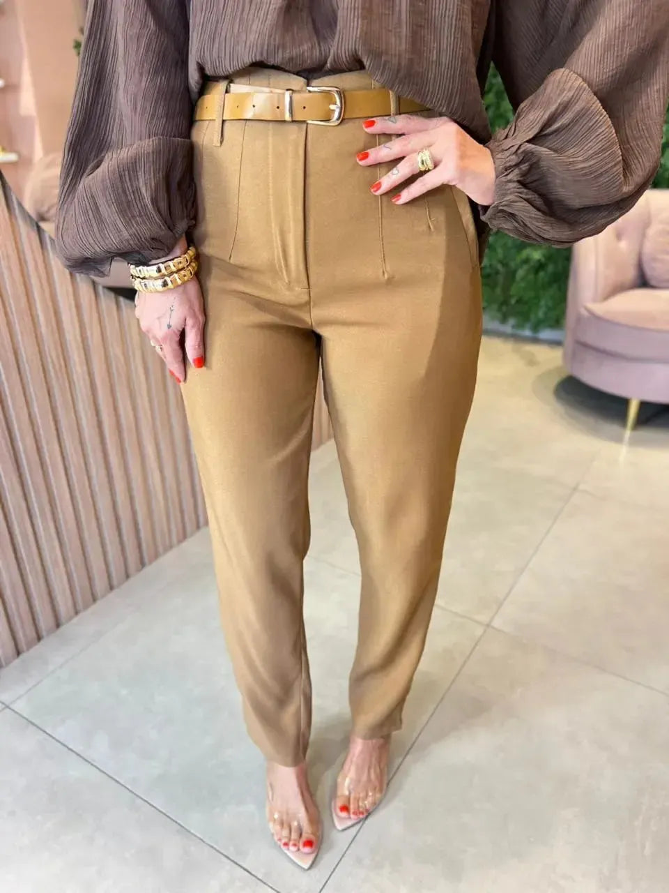 Calça Reta Cintura Alta em Alfaiataria, Bege