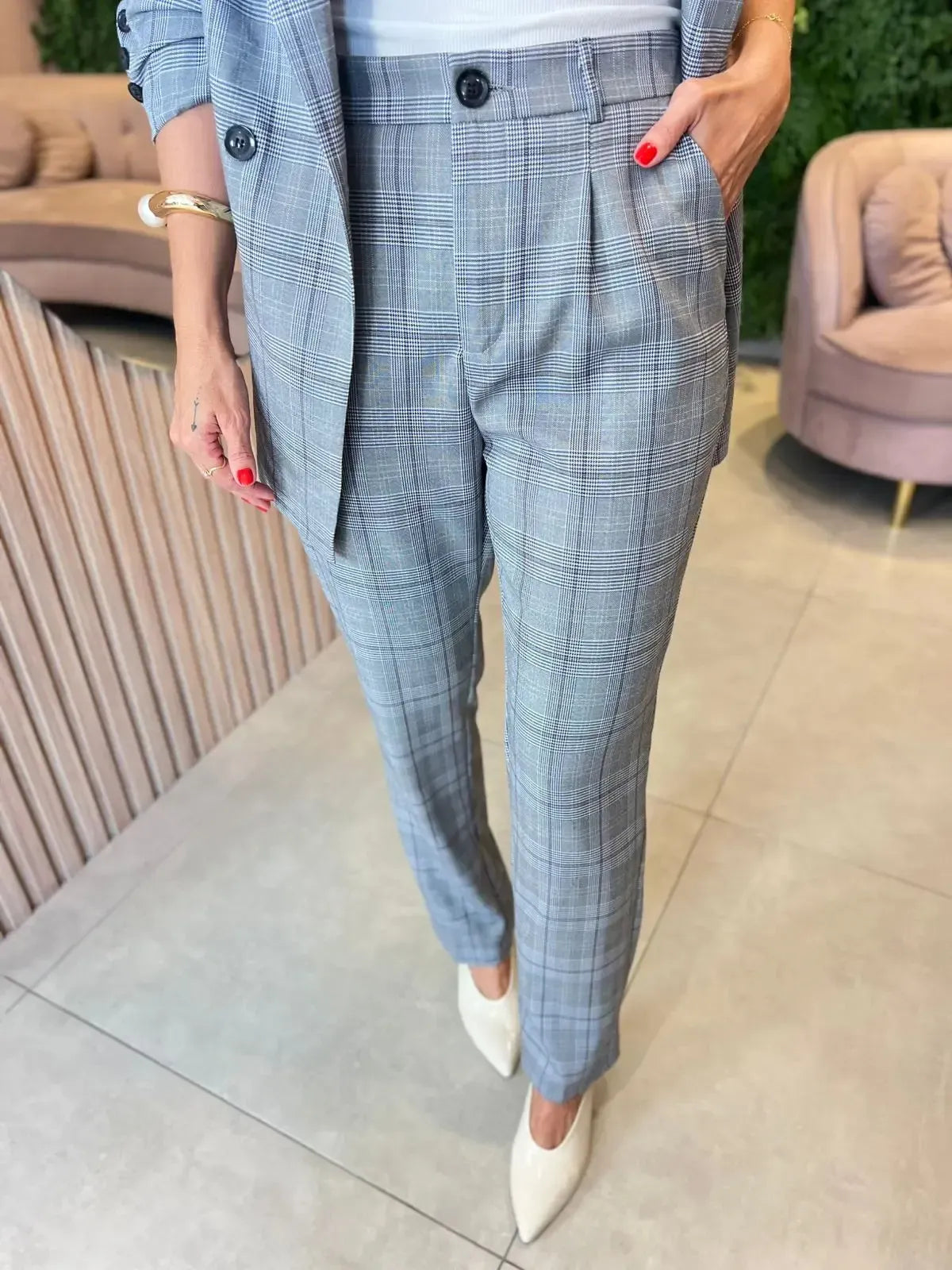 Calça em Xadrez Azul