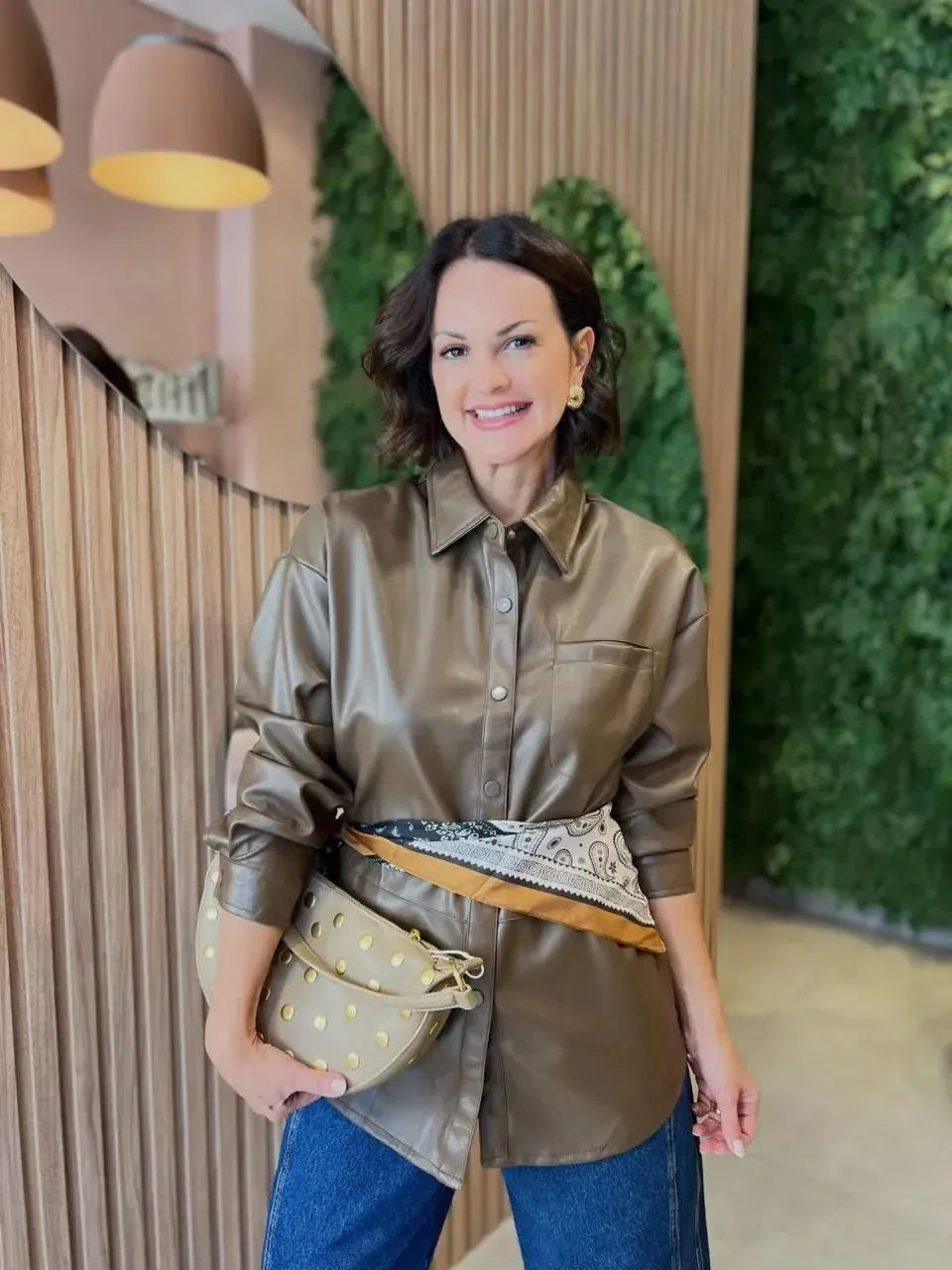 Camisa Oversized em Couro Eco, Cappuccino