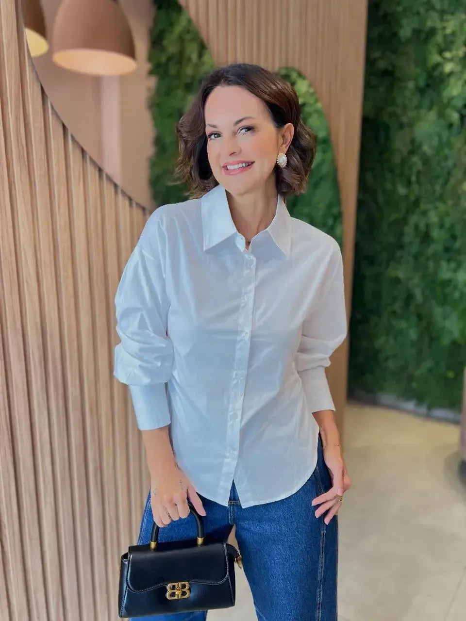 Camisa com Franzido Lateral em Tricoline, Branca