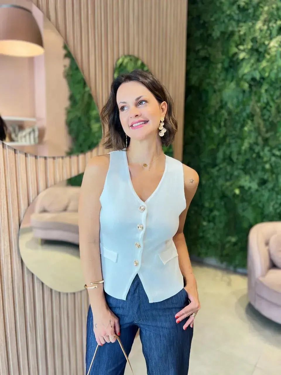 Colete com 4 Botões em Tricô Modal, Off White