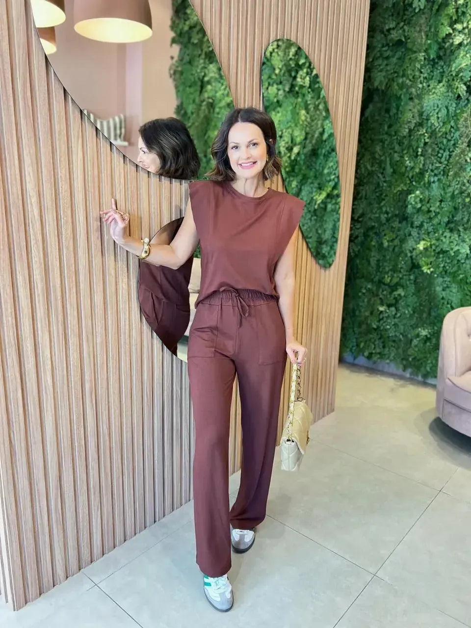 Conjunto Moletinho Regata + Calça, Marrom