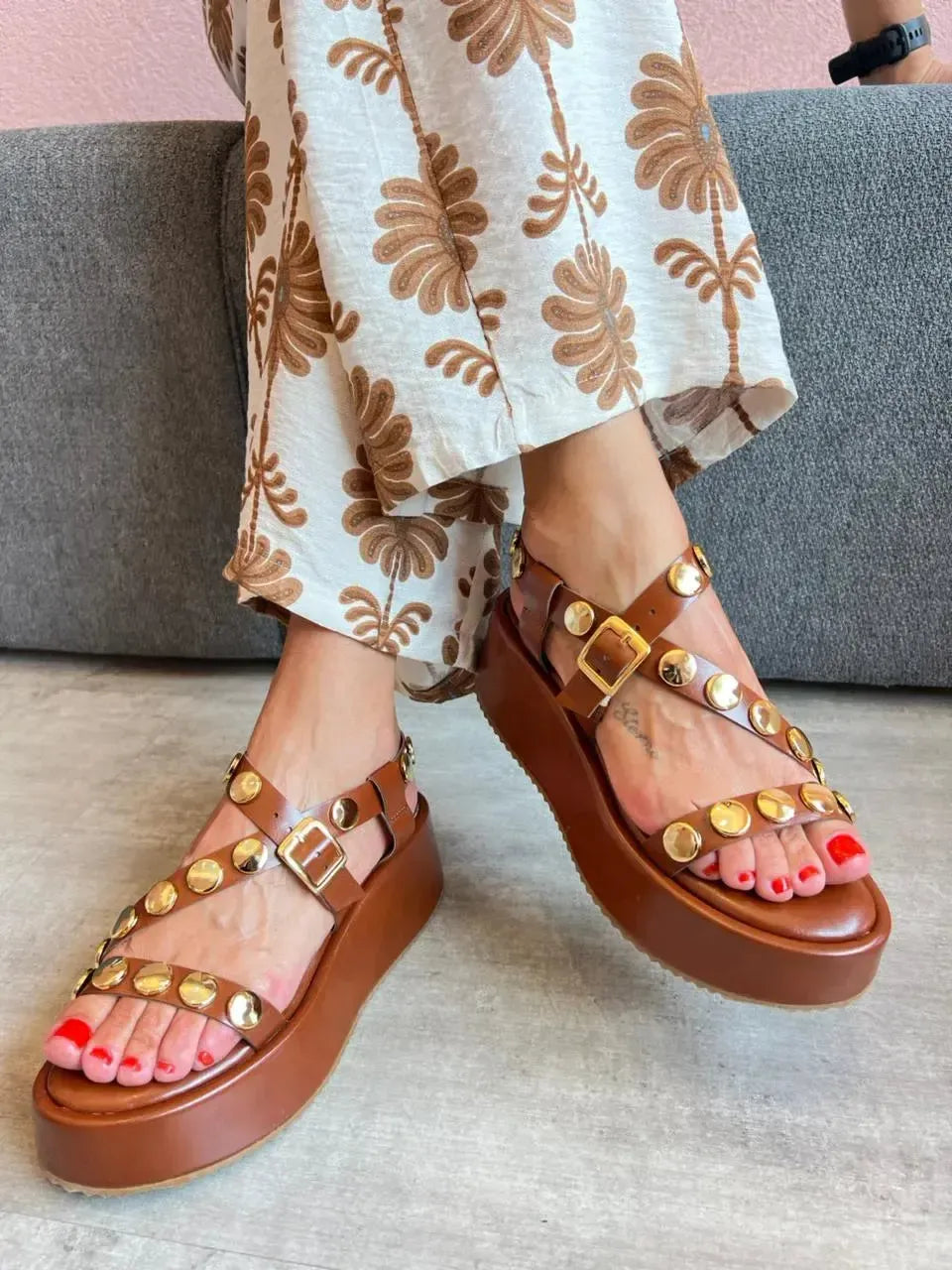 Flatform Gabi, Marrom