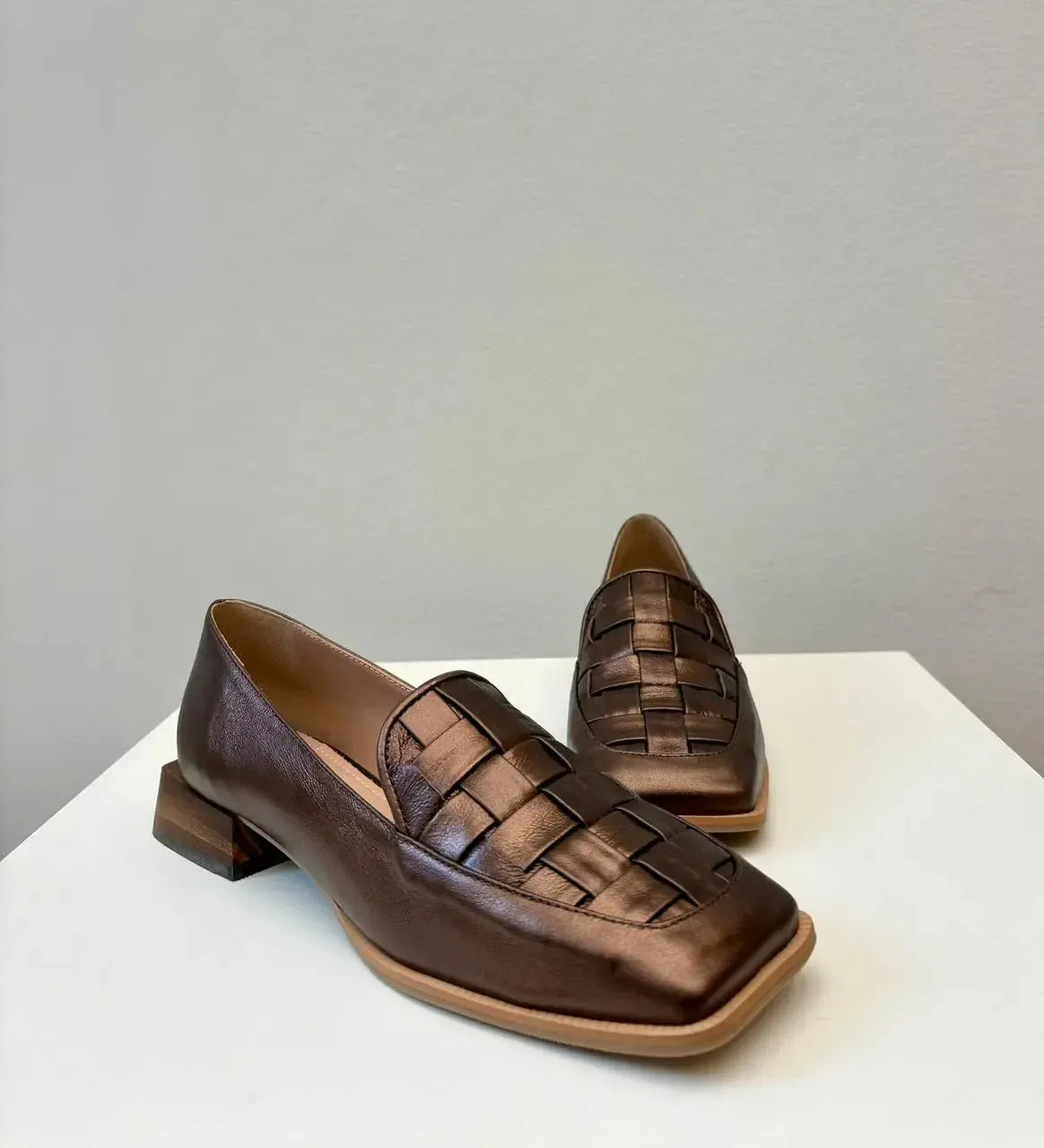 Mocassim Nina, Café Metalizado