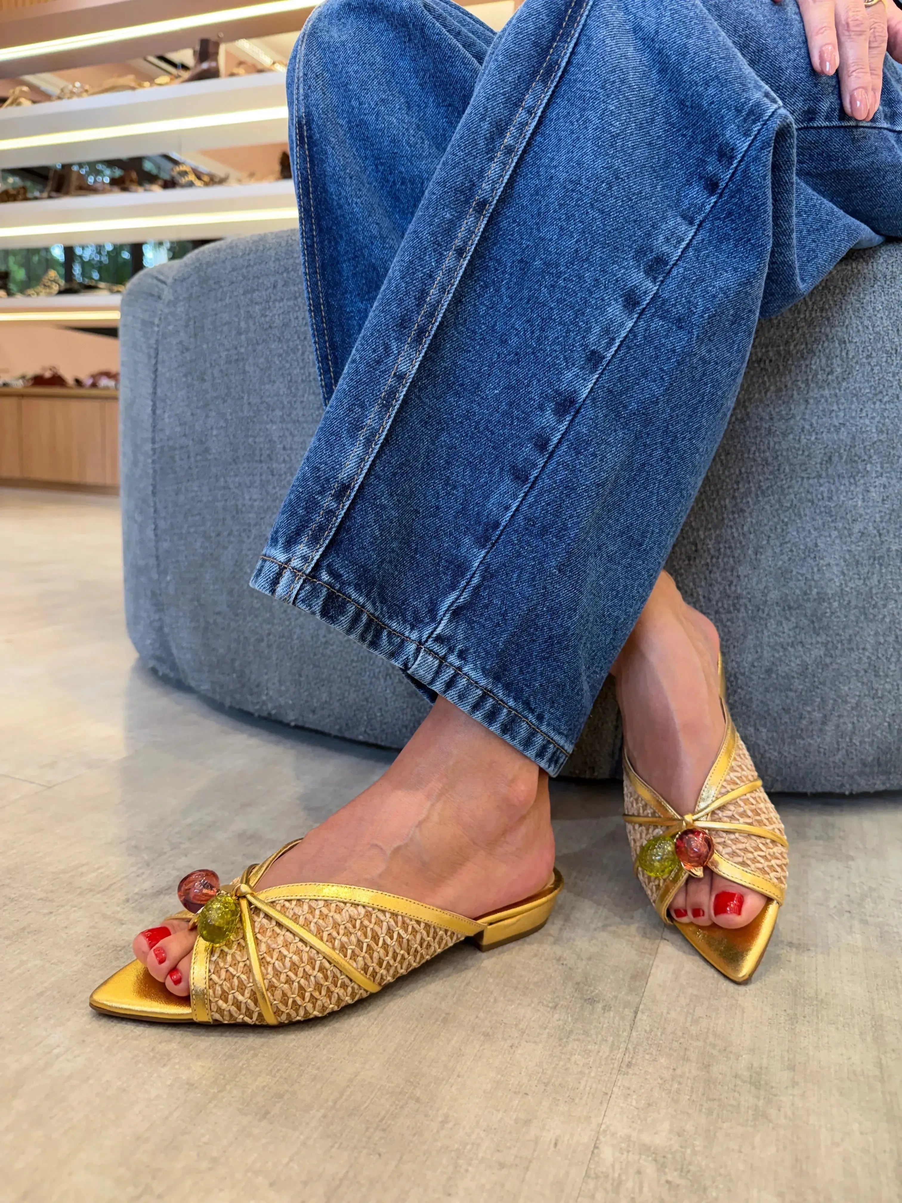 Rasteira Eva, Dourado