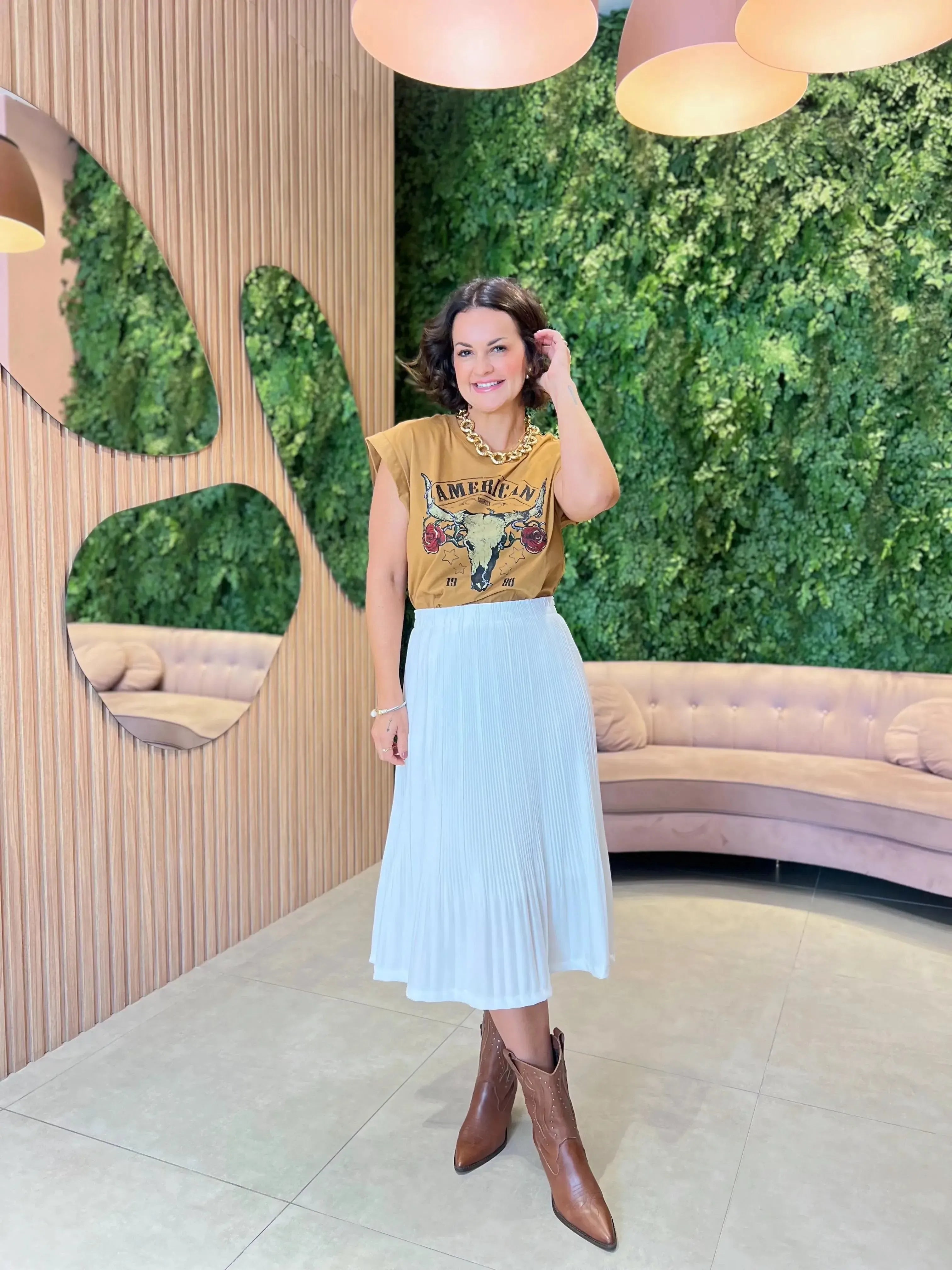 Saia Plissada, A Nossa Queridinha, Branca