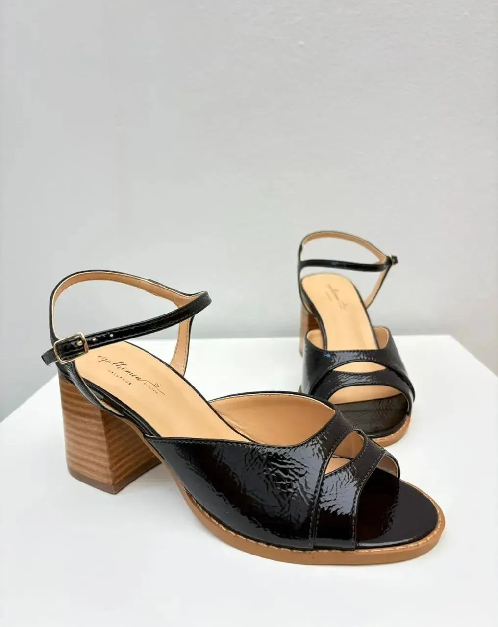 Sandália Celina, Marrom