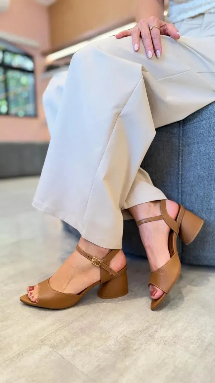 Sandália Daiana, Caramelo