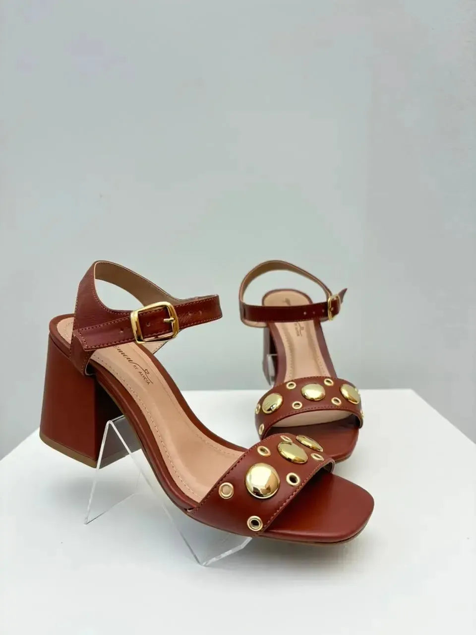 Sandália Tati Caramelo