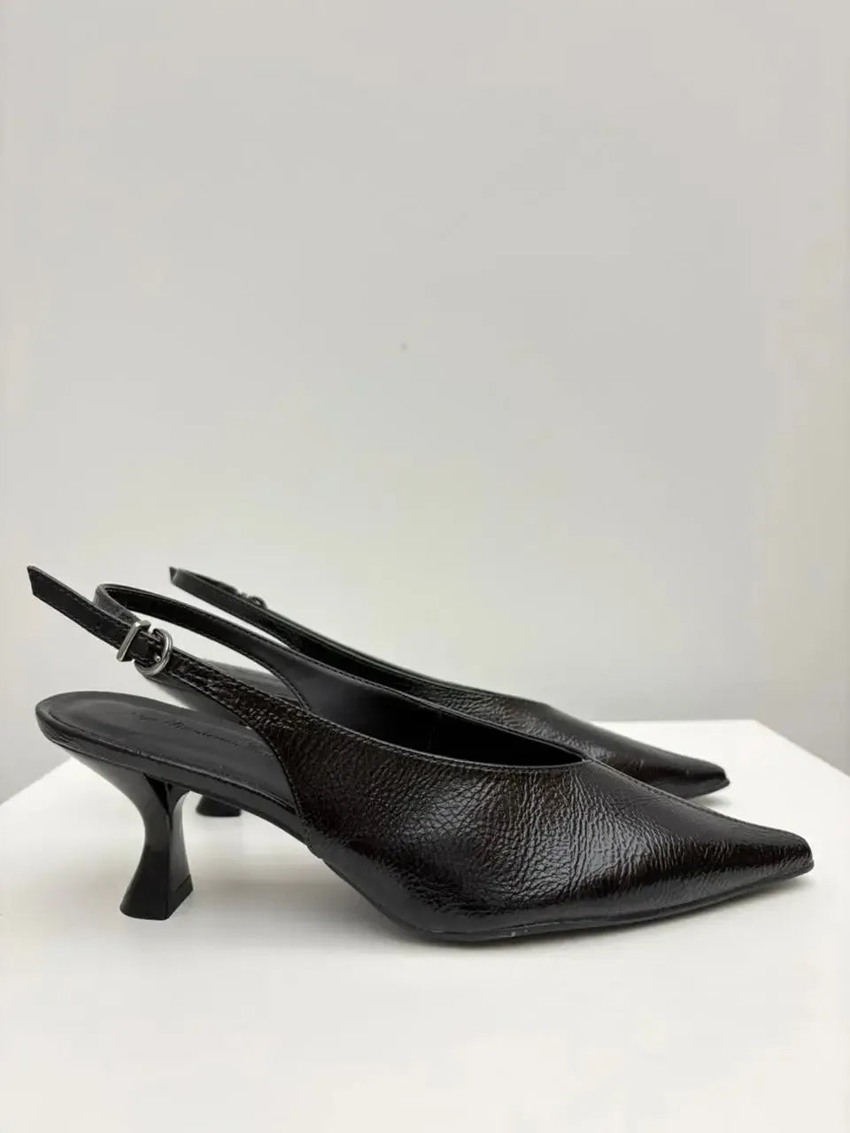 Scarpin Aline Slingback, Preto