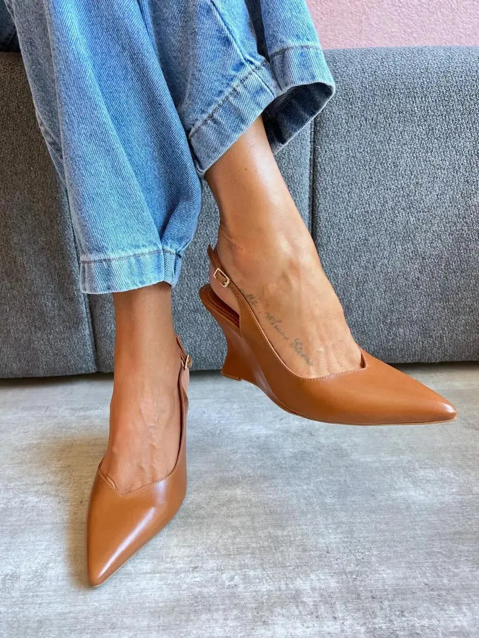 Scarpin Milão Búlgari Caramelo