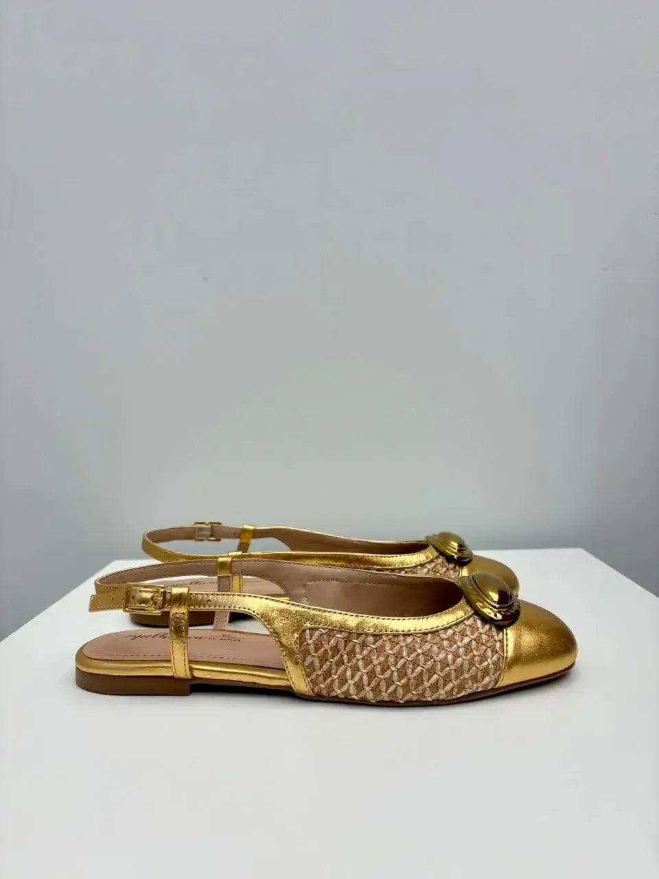 Slingback Marcela, Dourada