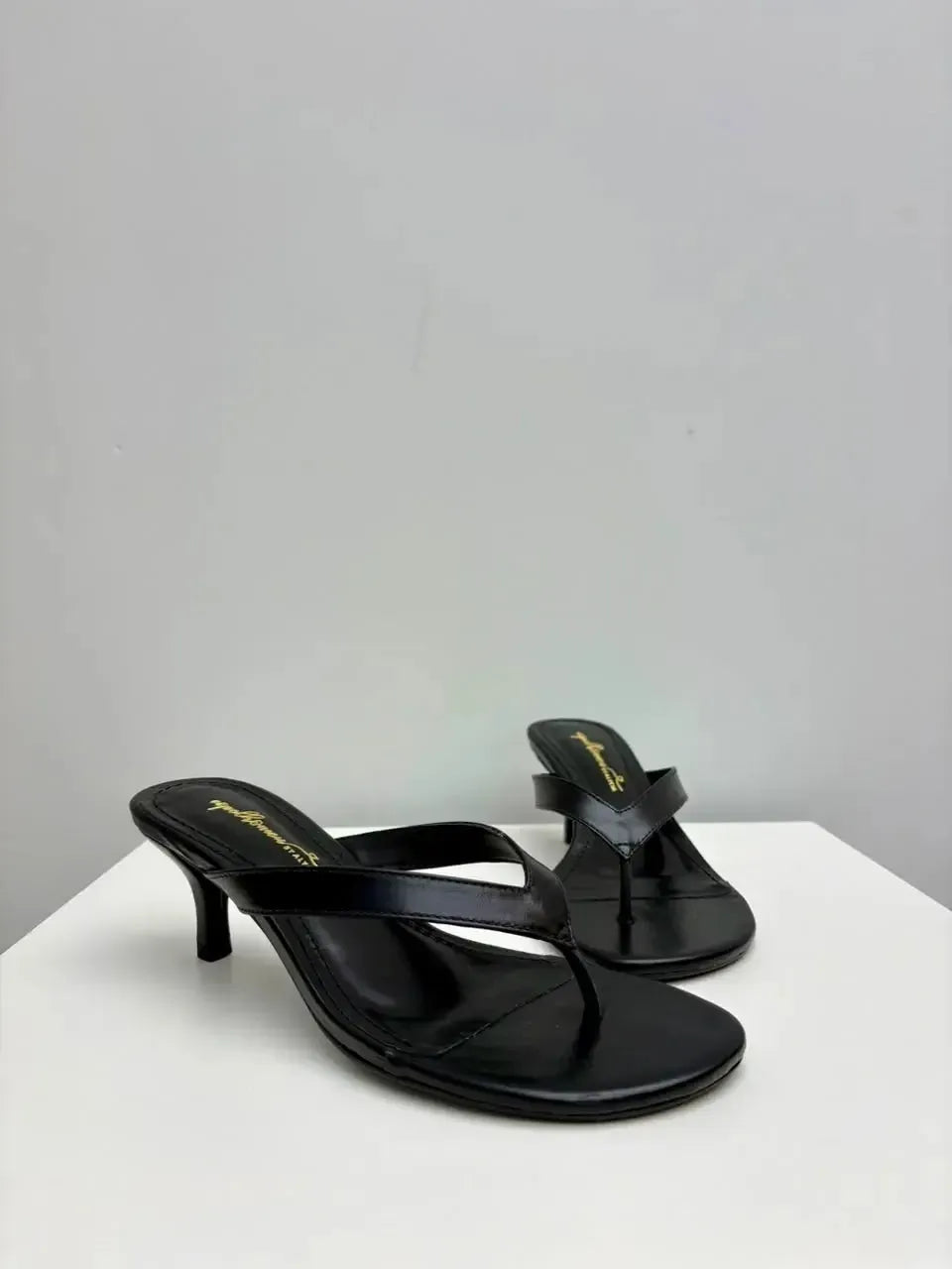 Tamanco Carol, Preto