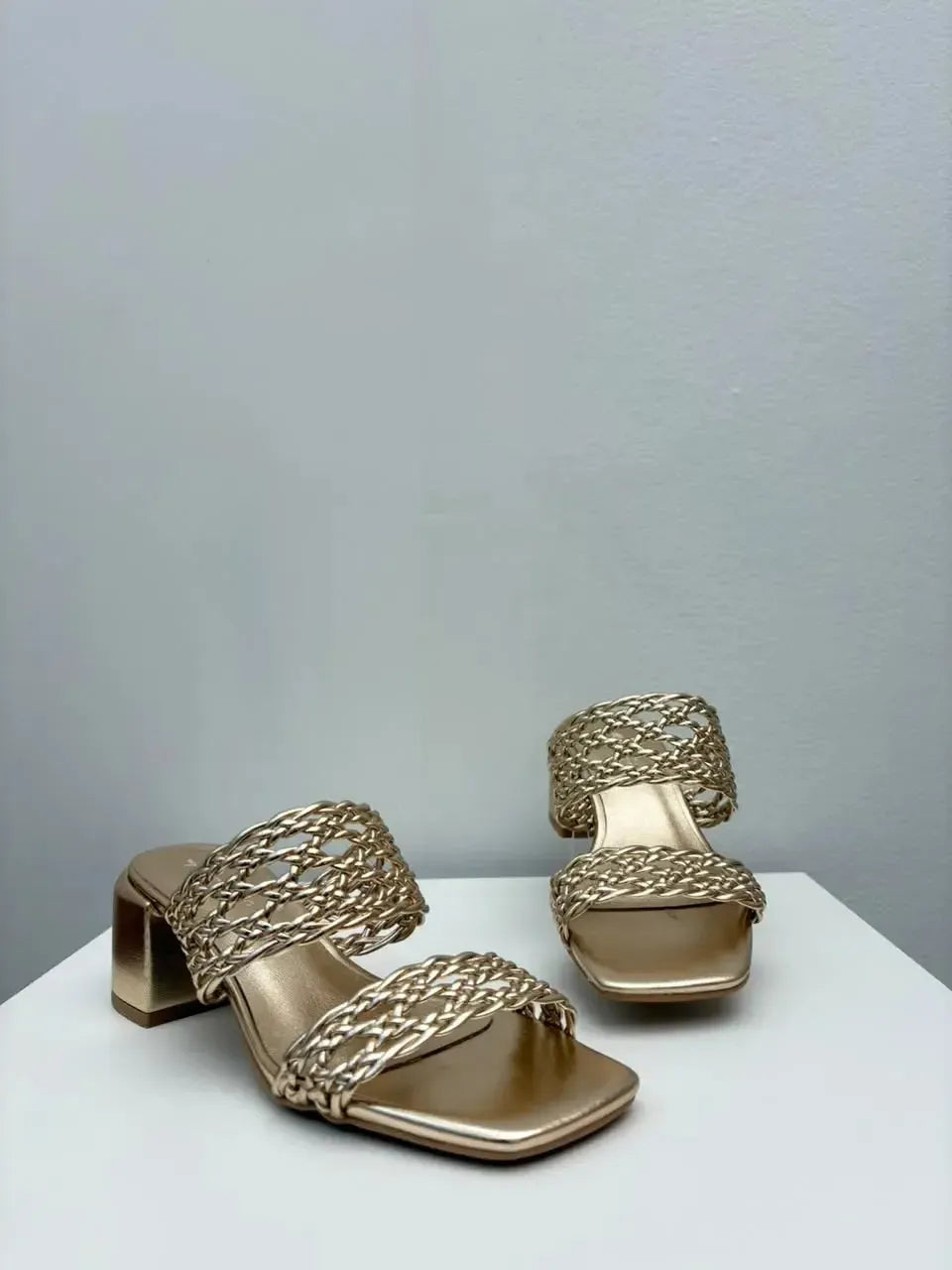 Tamanco Joana, Ouro Light