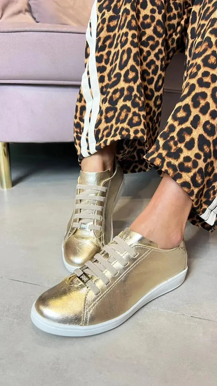 Tênis Lisa Ouro Light