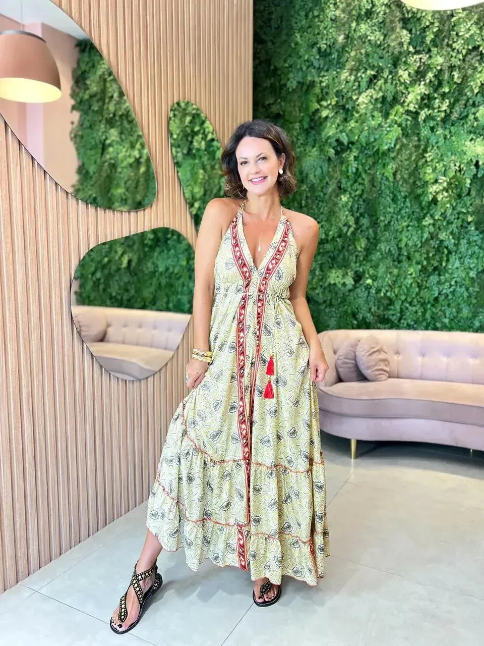 Vestido Indiano, Costas Aberta Nude com Off e Vermelho