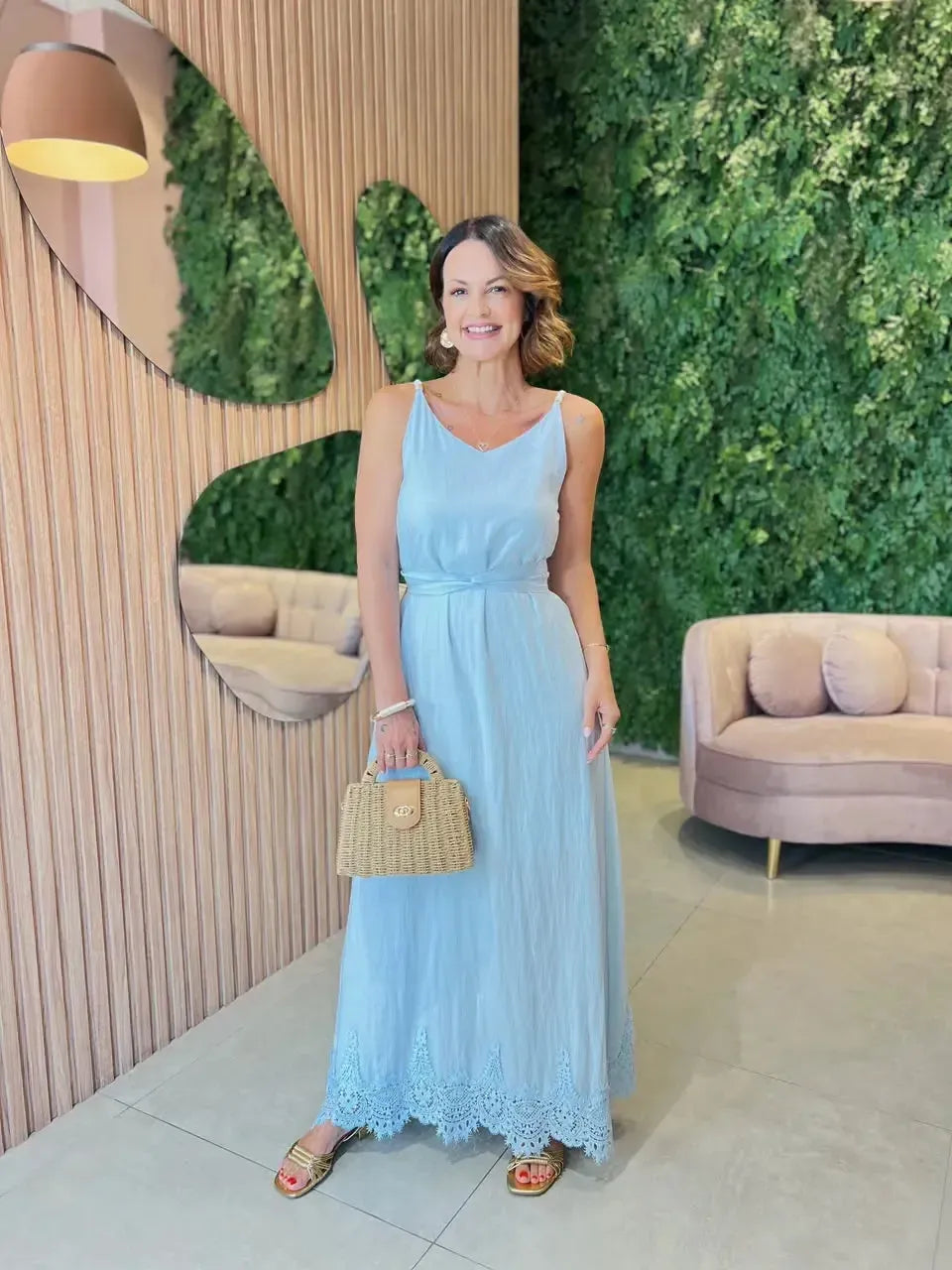 Vestido Longo Em Algodão com Detalhe Renda na Barra, Azul
