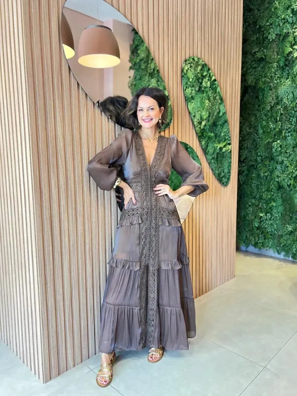 Vestido Longo com detalhe em renda, Marrom