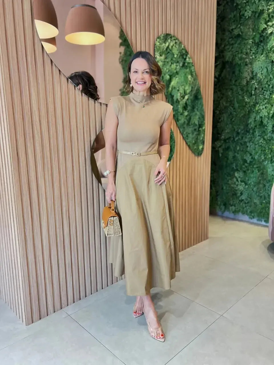 Vestido Midi com Busto Canelado e Saia em Tricoline, Nude