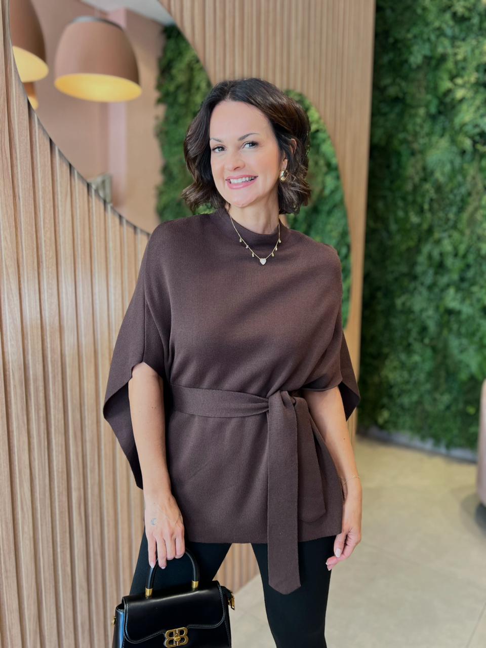 Blusa Capa em Tricô, Marrom