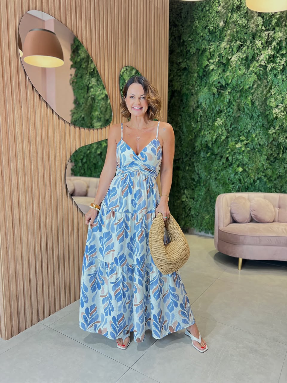 Vestido Longo com Estampa Arabesco Floral, Azul com Nude