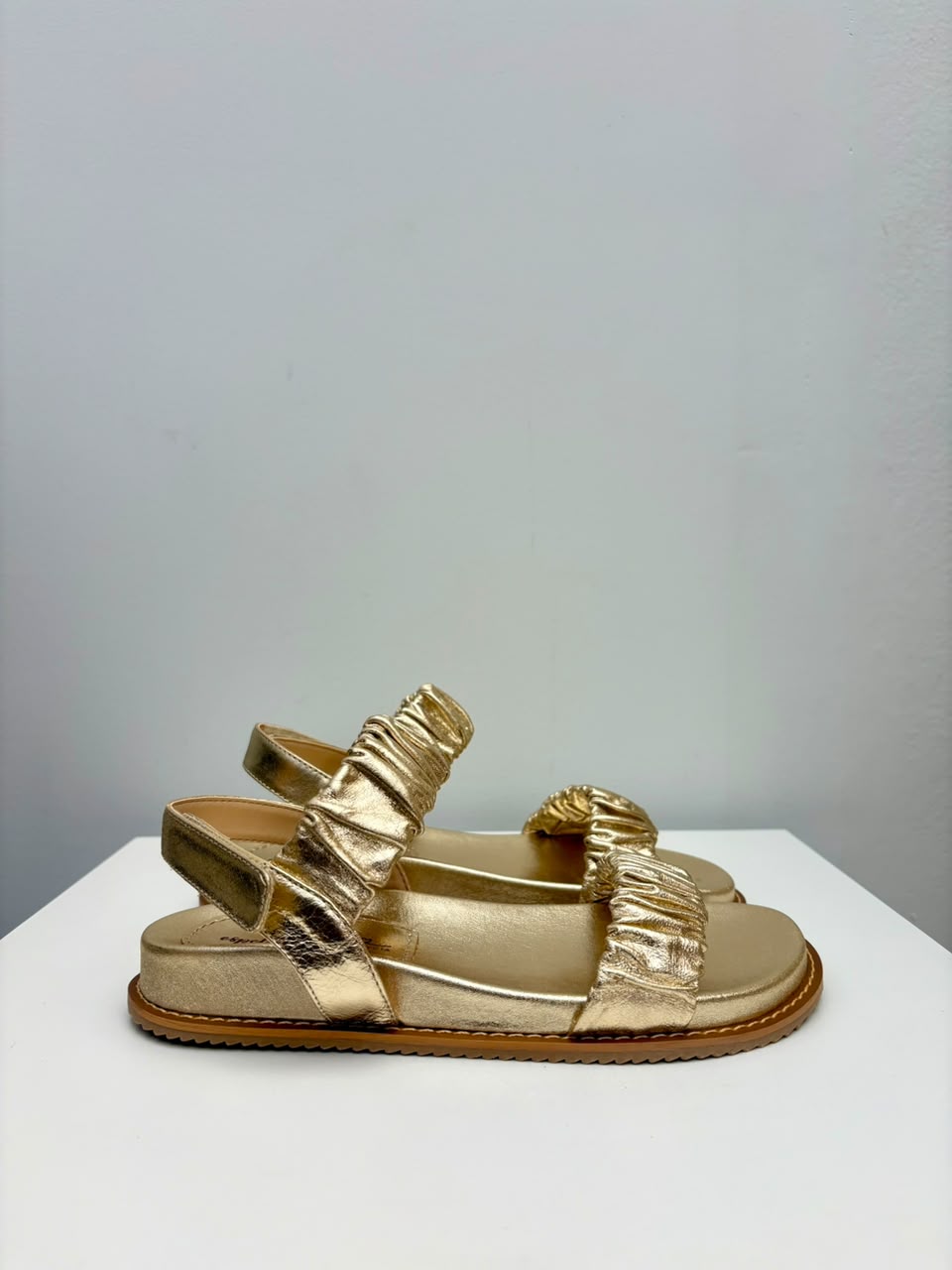 Papete Gabriela, Ouro Light