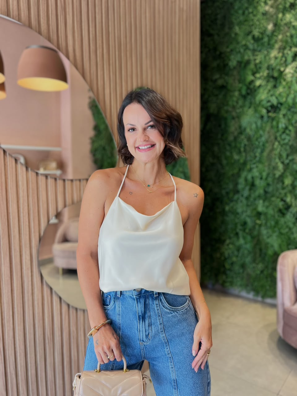 Blusa em Cetim com Detalhe nas Costas, Off White