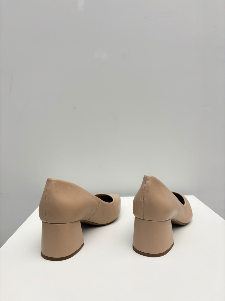 Scarpin Deise, Nude