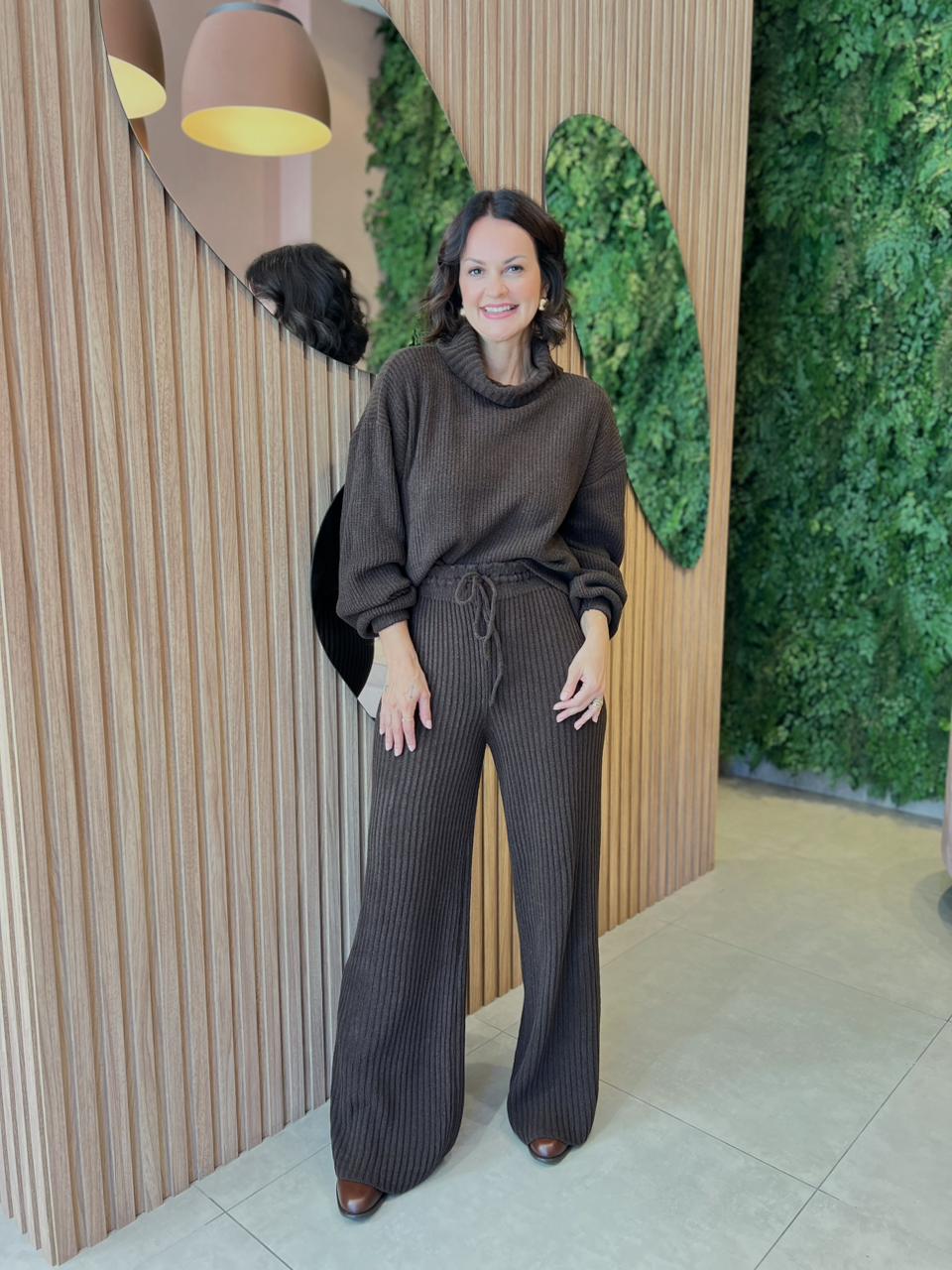 Conjunto em Tricô Mousse, Marrom