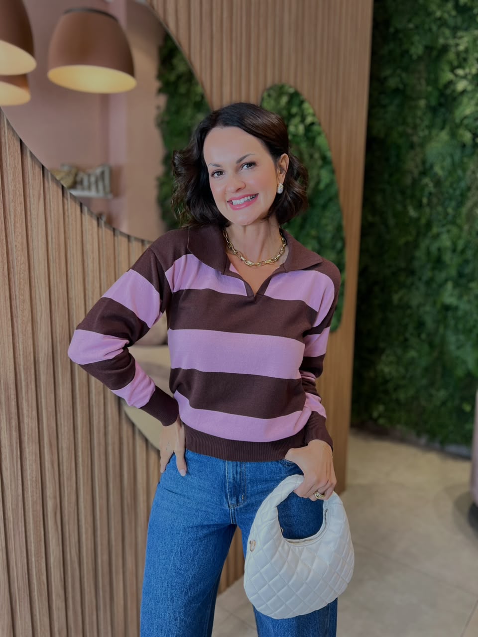 Blusa Polo em Tricô Listrada Marrom e Rosa