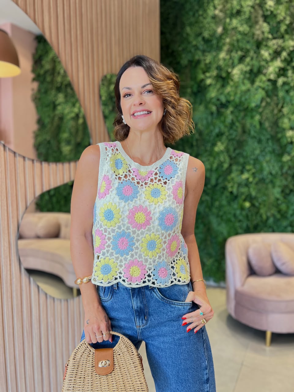 Blusa Regata em Crochê Colorido