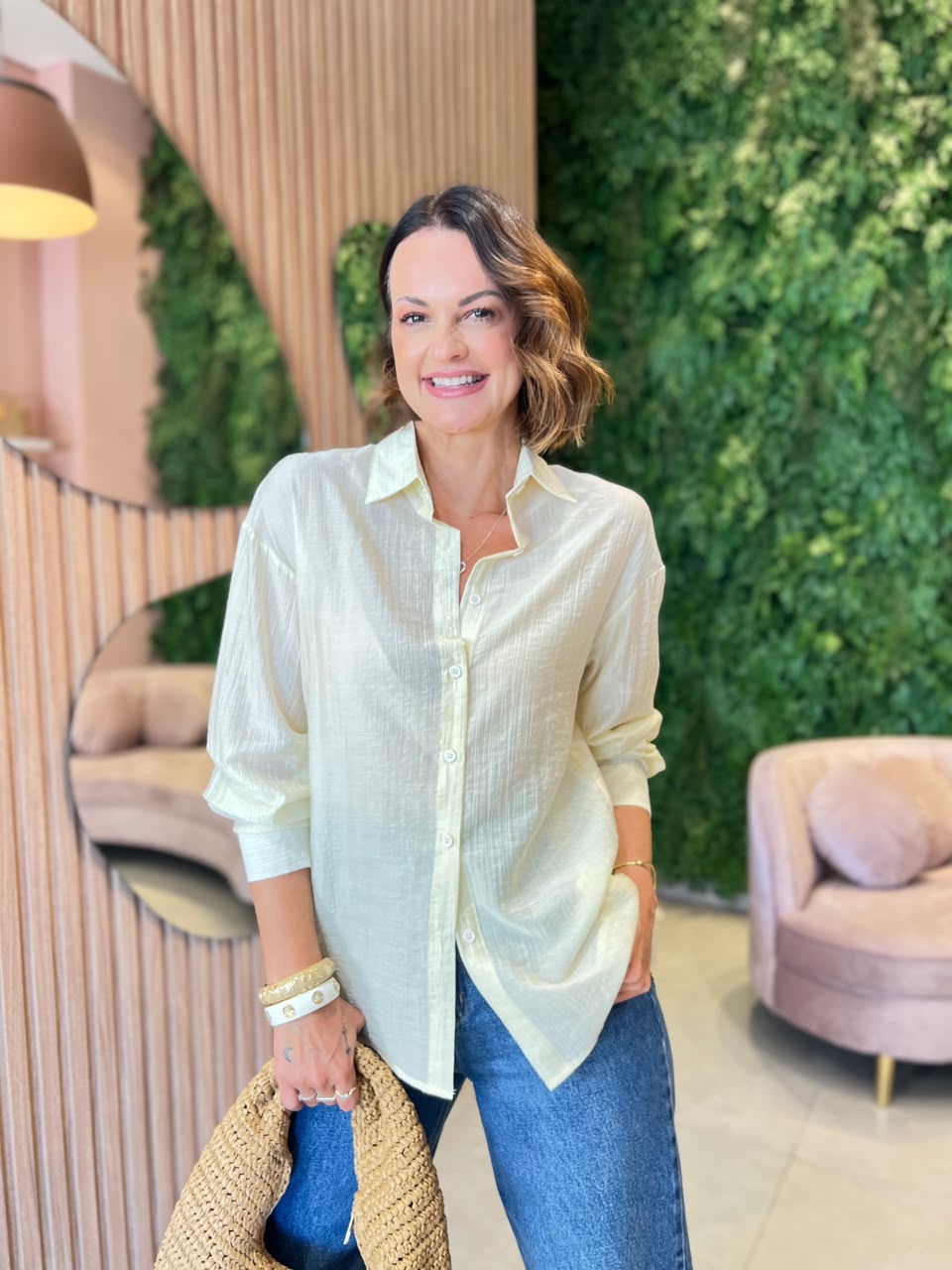 Camisa em Viscose com Poliamida, Amarela