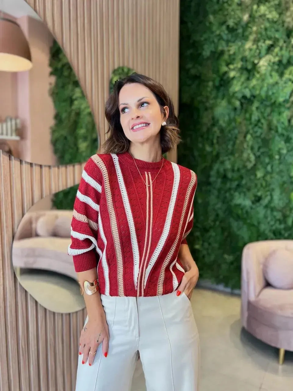 Blusa Ampla em Tricô com Detalhe Listrado, Vinho