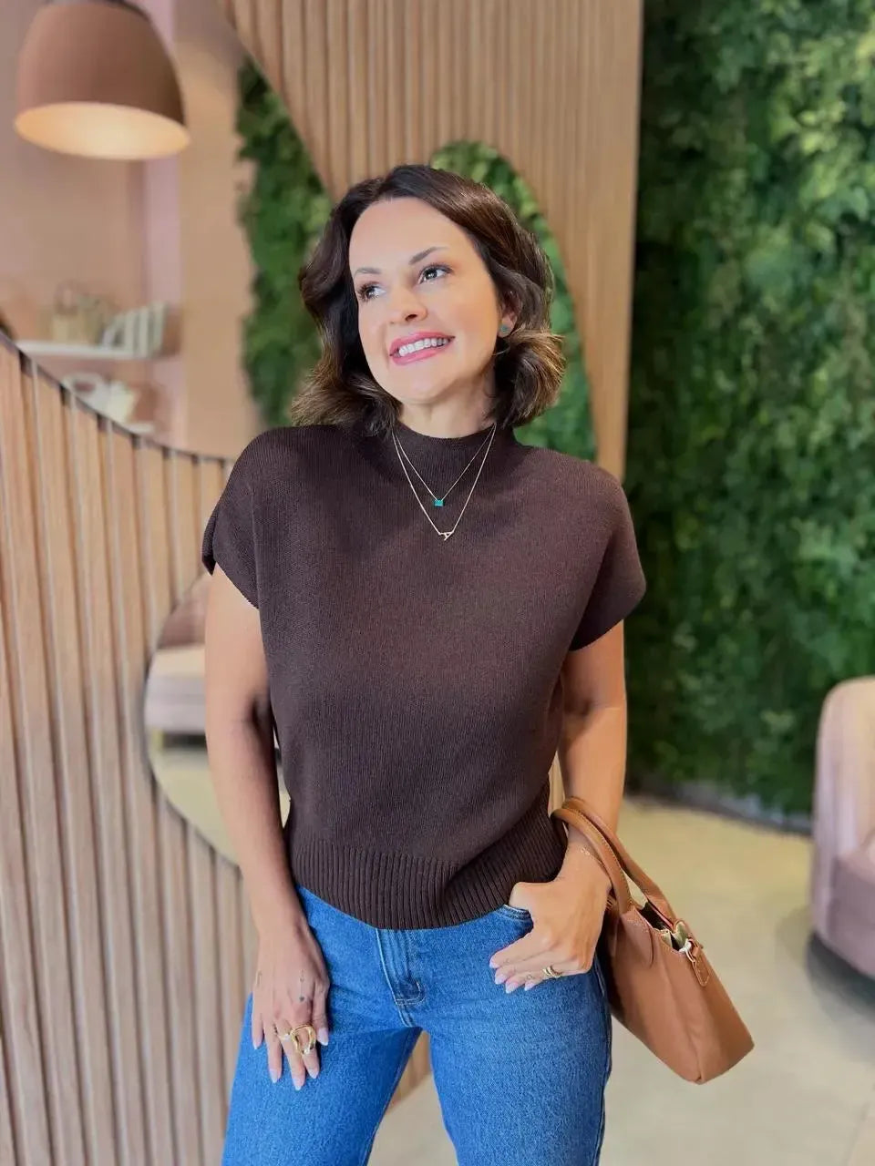 Blusa Gola Alta em Tricô, Marrom