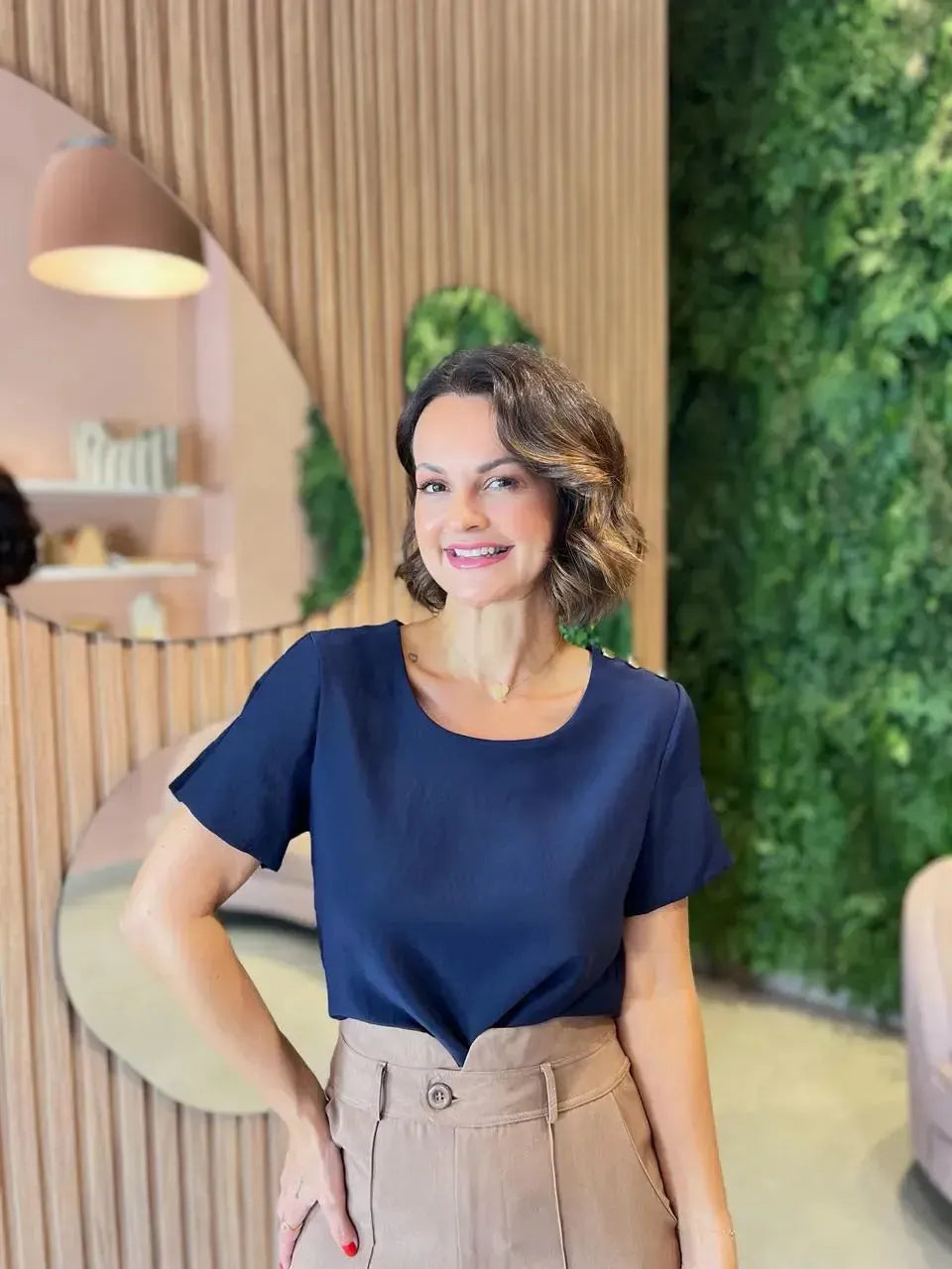 Blusa em Crepe Manga Curta, Azul Marinho