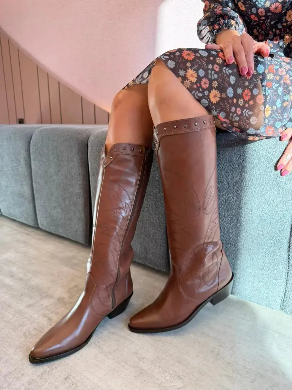 Bota Simone, Marrom