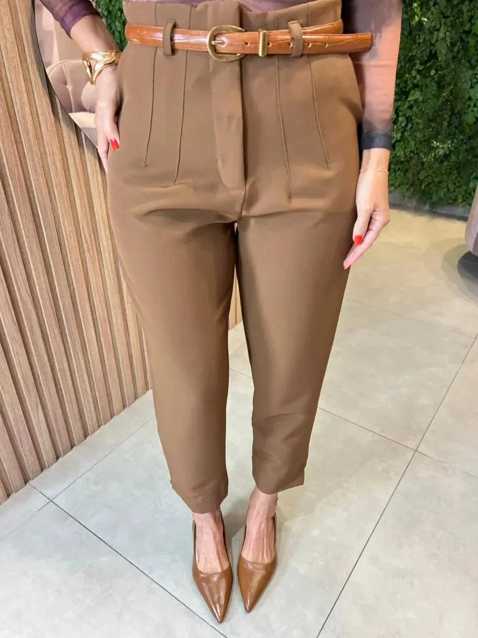 Calça Reta em Alfaiataria, Caramelo