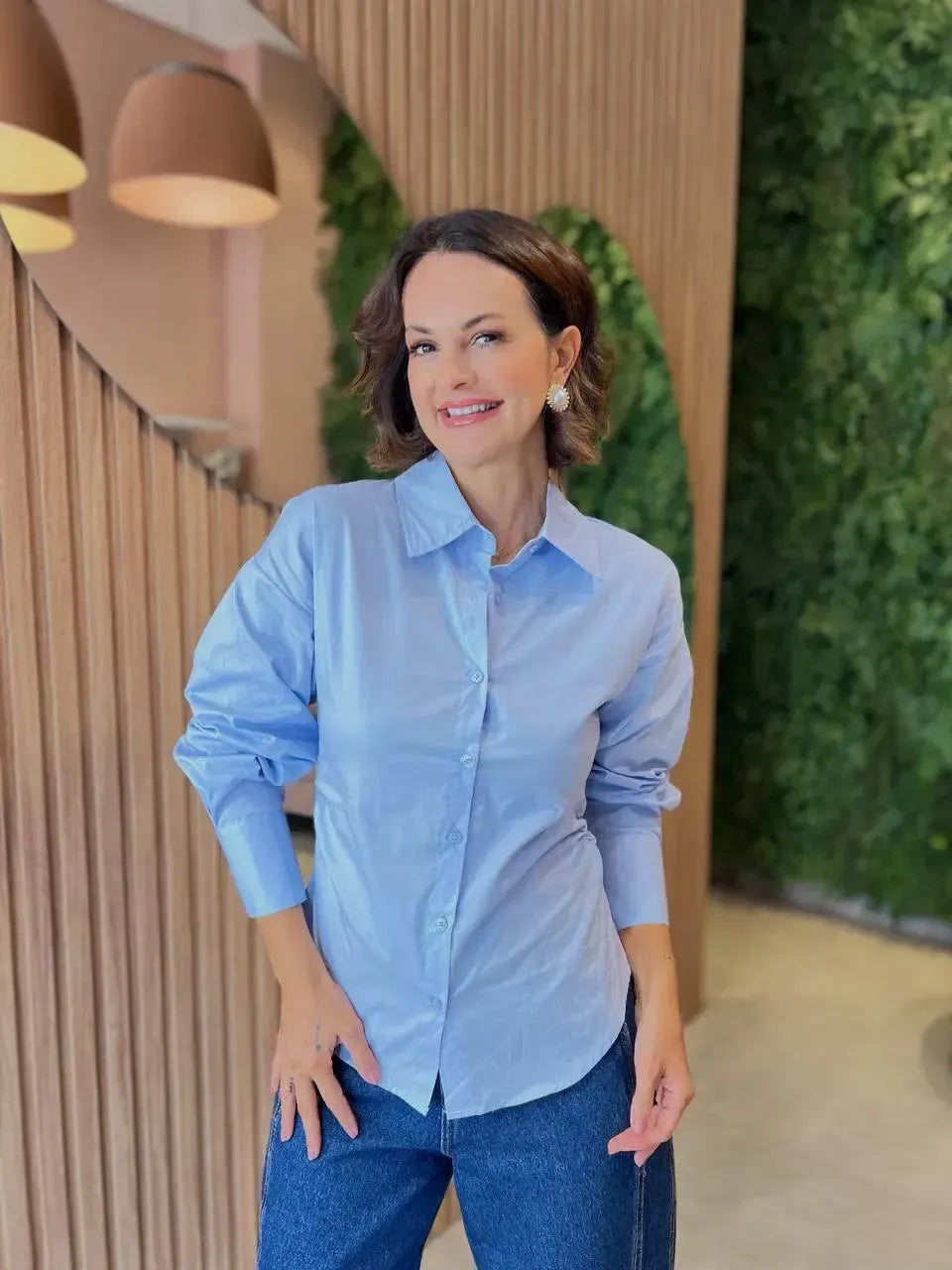 Camisa com Franzido Lateral em Tricoline, Azul