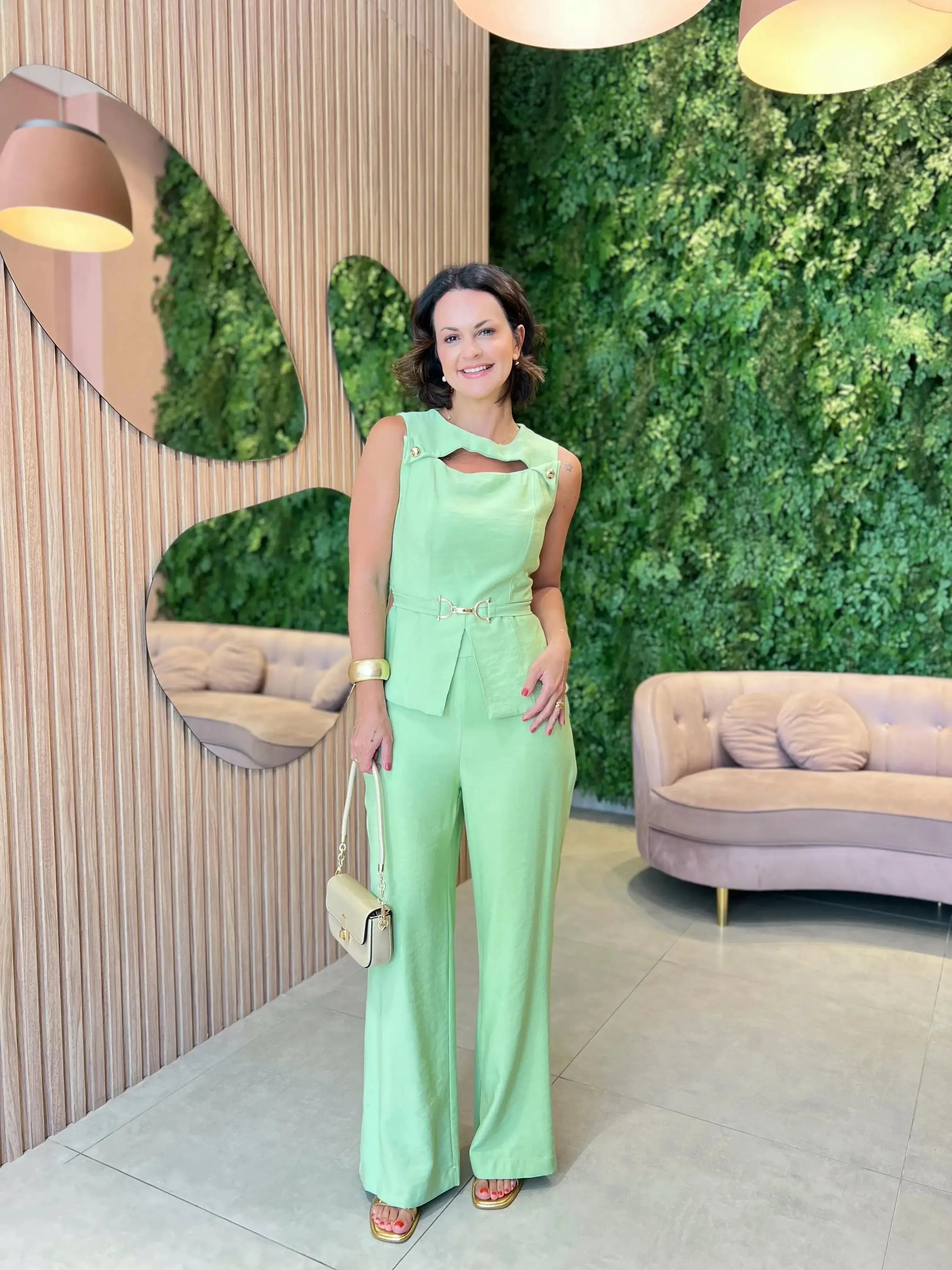 Conjunto Calça com Cinto + Regata com Abertura, Verde