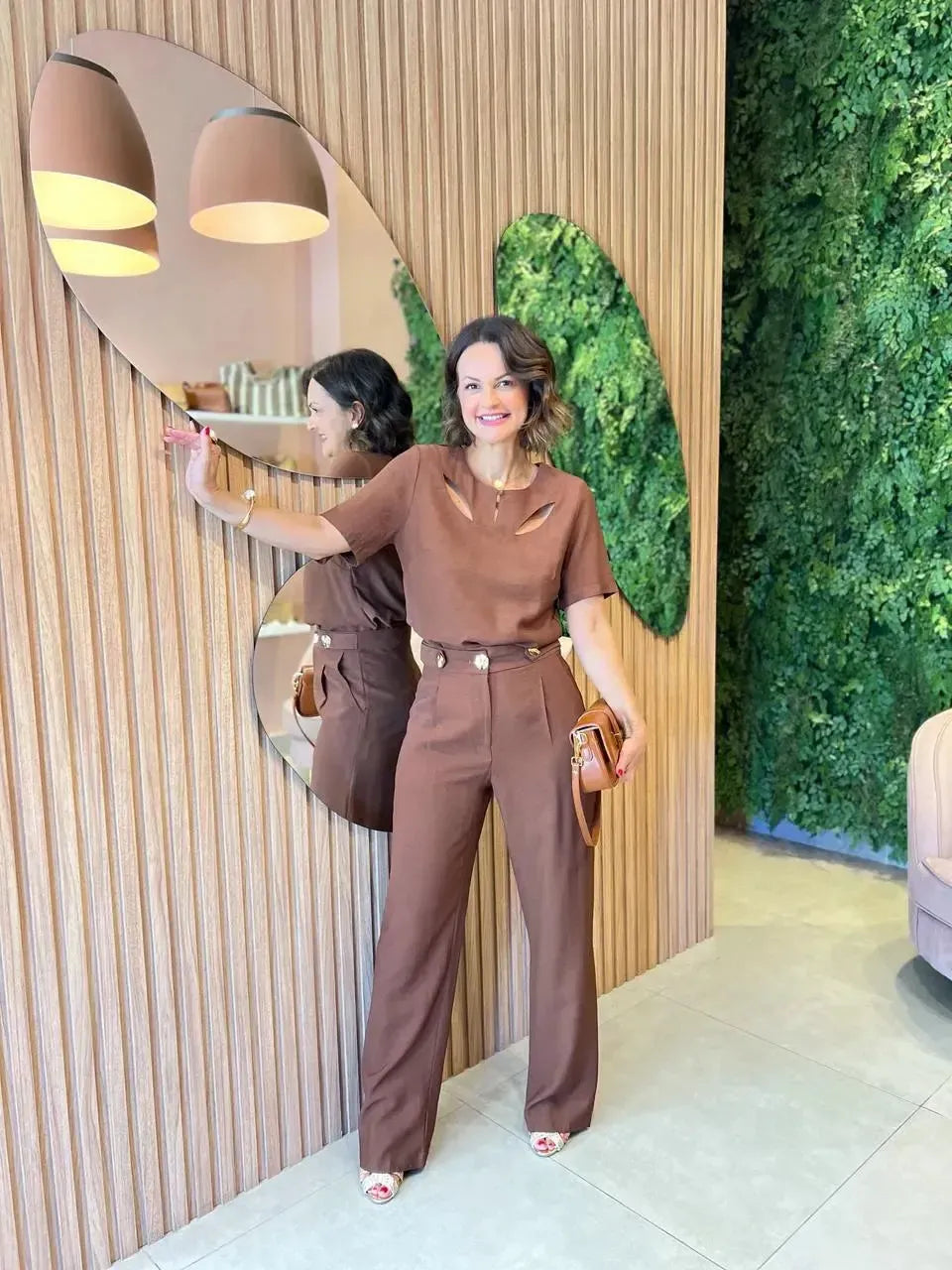 Conjunto Marrante Blusa com Detalhe + Calça, Marrom