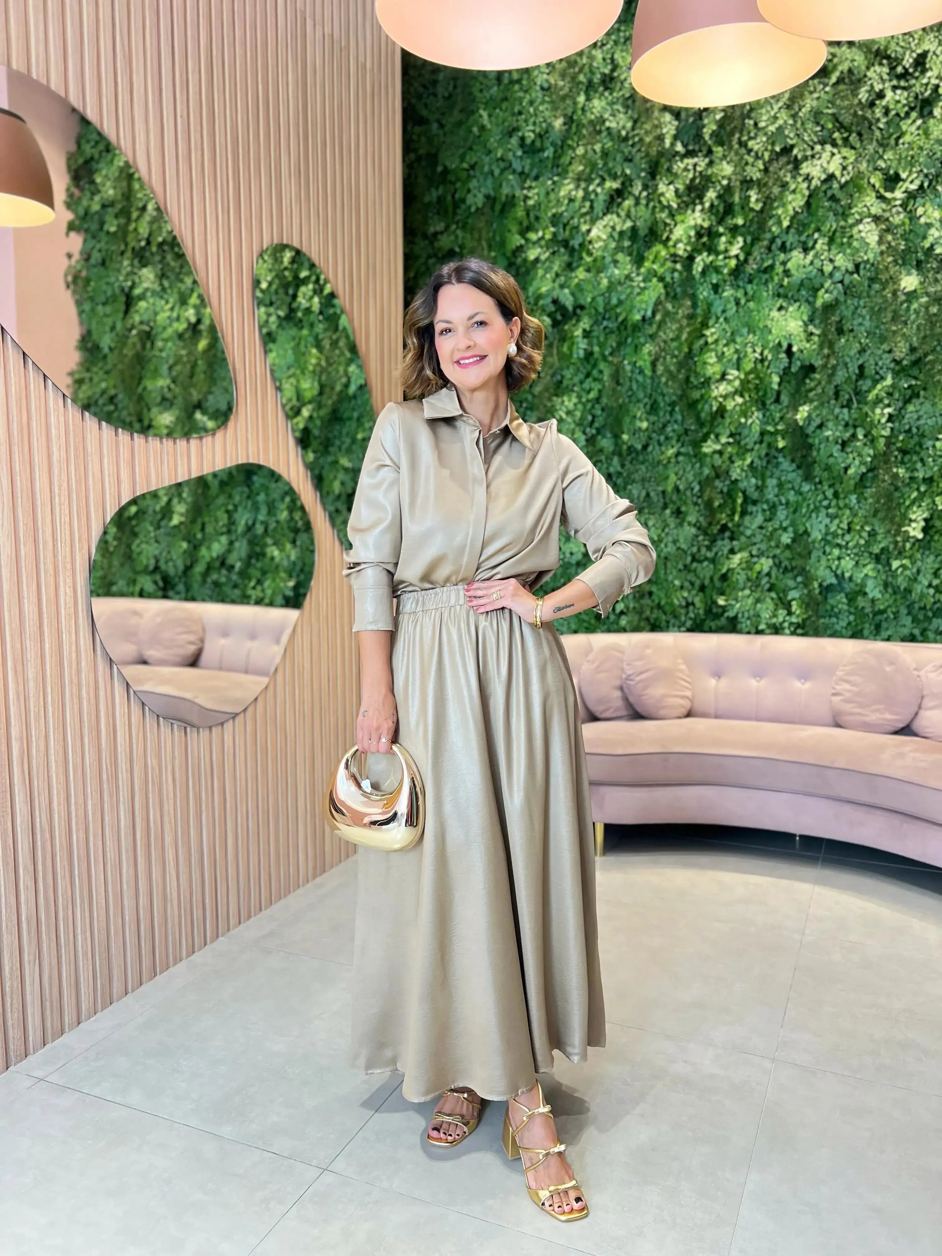 Conjunto Saia + Camisa Resinada Dourado