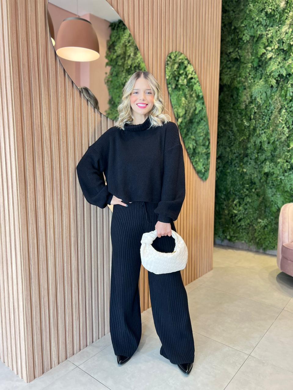 Conjunto Tricô Mousse Calça + Blusa Gola Solta, Preto
