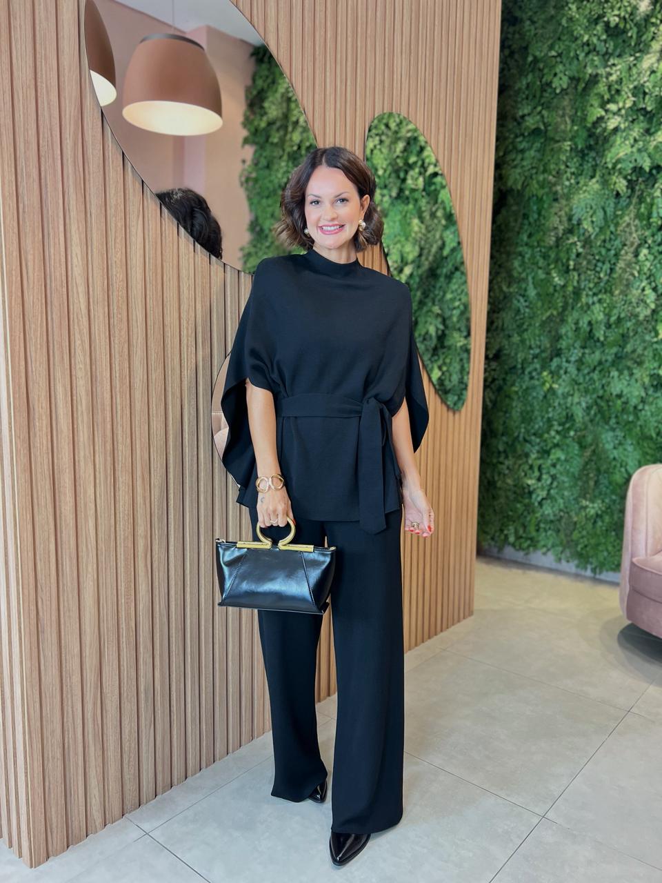 Conjunto em Tricô Modal Blusa Capa, Preto