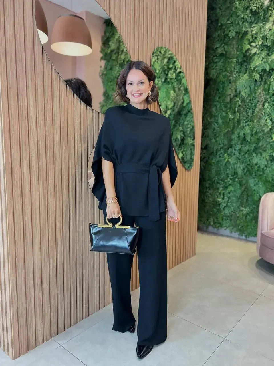 Conjunto em Tricô Modal Blusa Capa, Preto